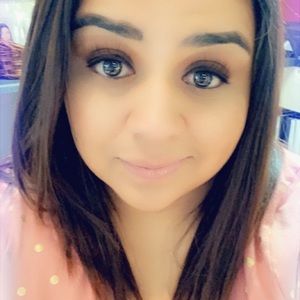 Meet your Posher, Lilly